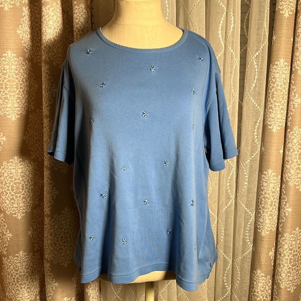 Classic Elements Blue Embroidered Top – Size XL | Casual & Feminine
